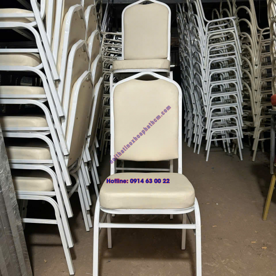     Ghế Tiệc Hội Trường Sang Trọng